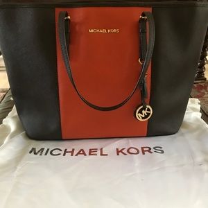 Michael Kors tote